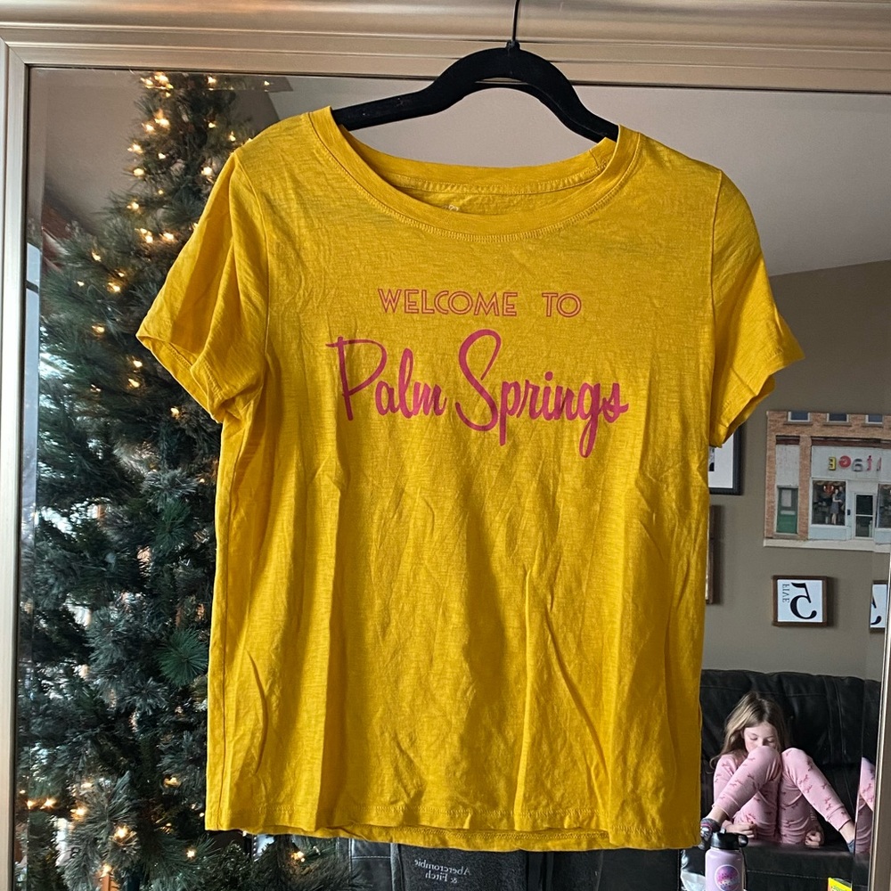 Graphic tee